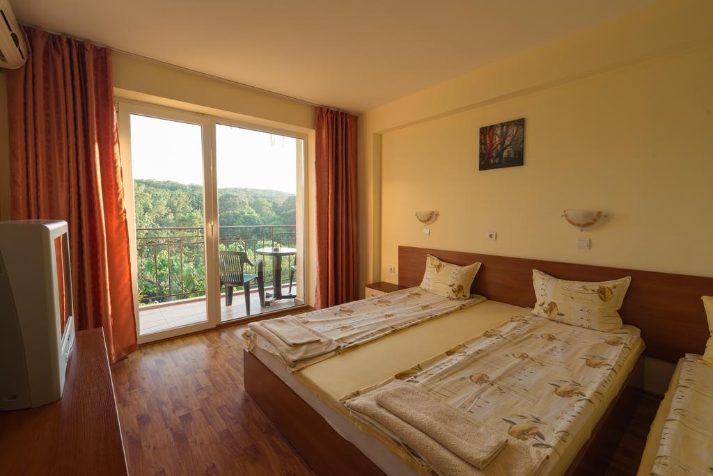 Family Hotel Dayana Beach Sinemoretz Exterior photo