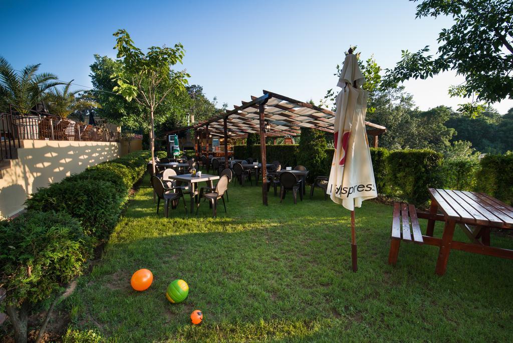 Family Hotel Dayana Beach Sinemoretz Exterior photo