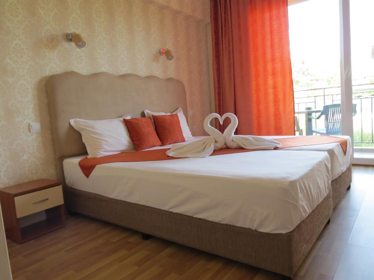 Family Hotel Dayana Beach Sinemoretz Exterior photo